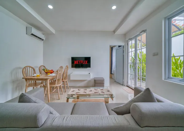 2 Bed Modern With Big Pool * サヌール