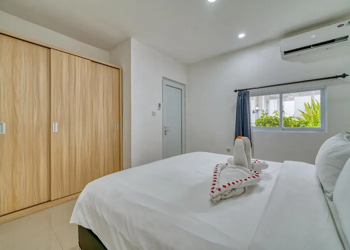 2 Bed Modern With Big Pool * サヌール