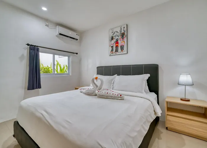2 Bed Modern With Big Pool サヌール