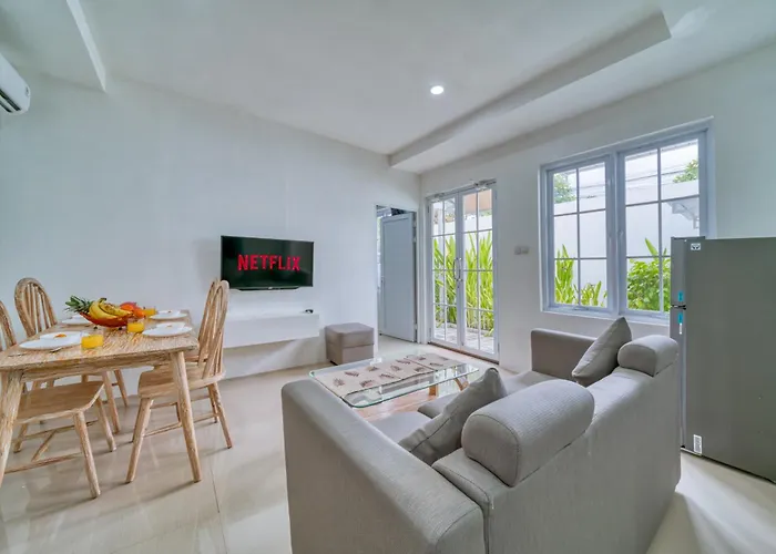 2 Bed Modern With Big Pool アパート